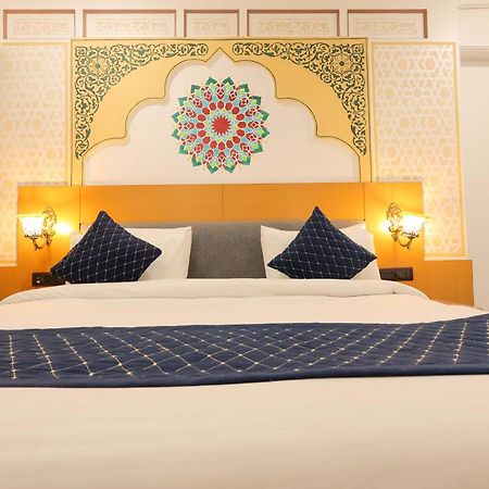 אגרה Hotel Ganga Ratan מראה חיצוני תמונה