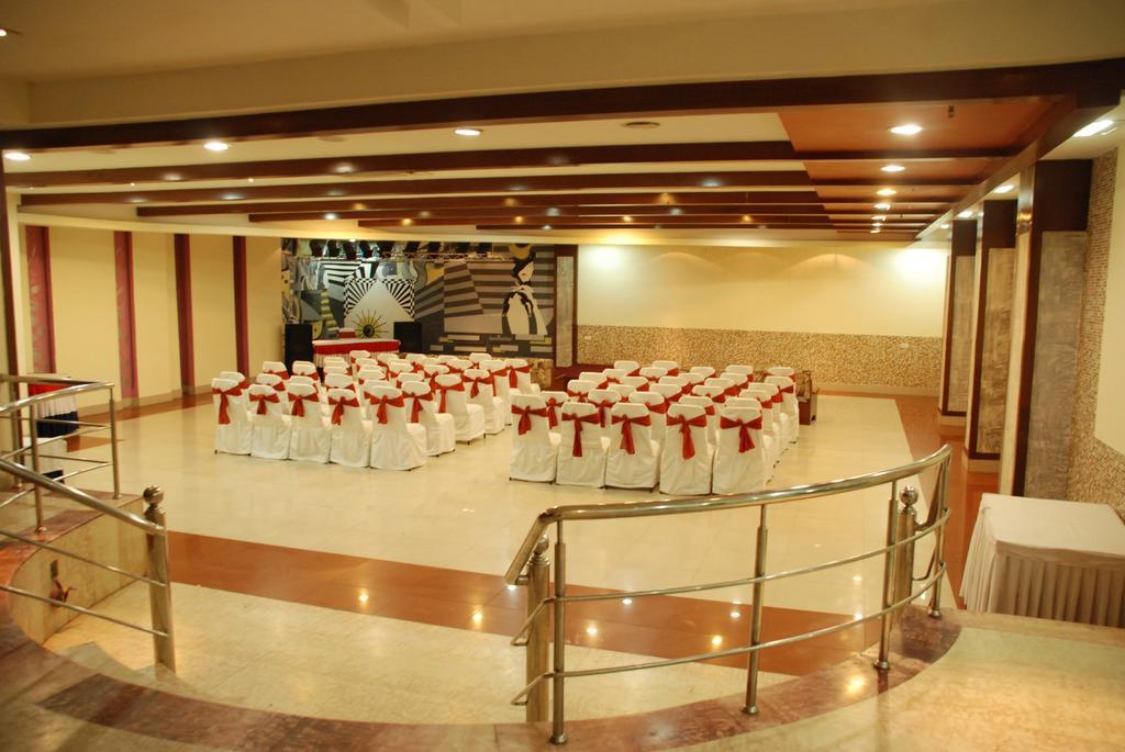 אגרה Hotel Ganga Ratan מראה חיצוני תמונה