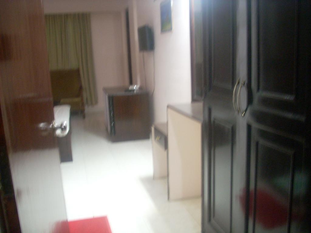 אגרה Hotel Ganga Ratan חדר תמונה