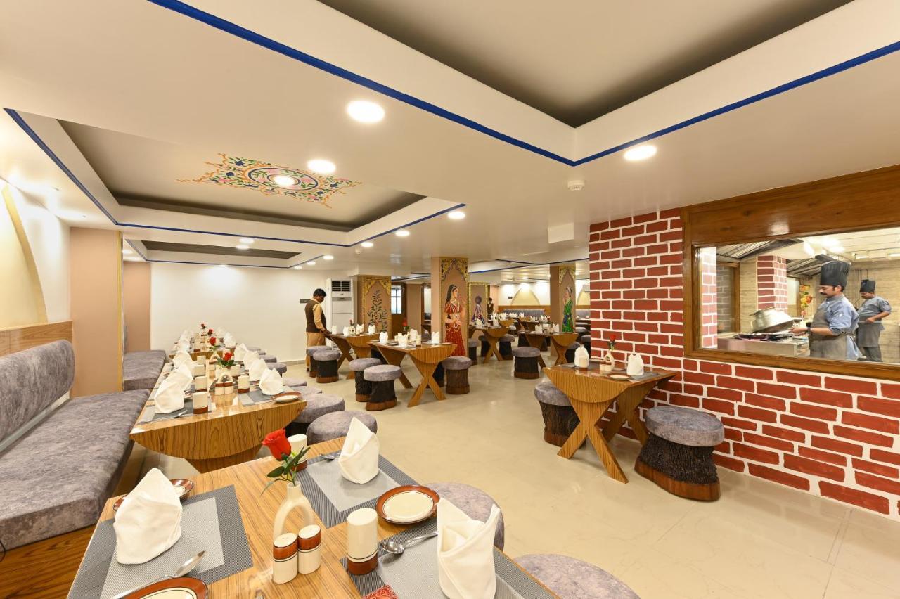 אגרה Hotel Ganga Ratan מראה חיצוני תמונה