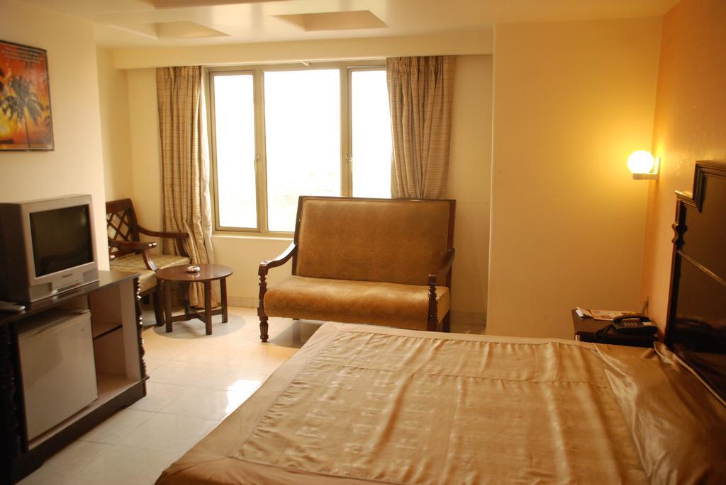 אגרה Hotel Ganga Ratan חדר תמונה