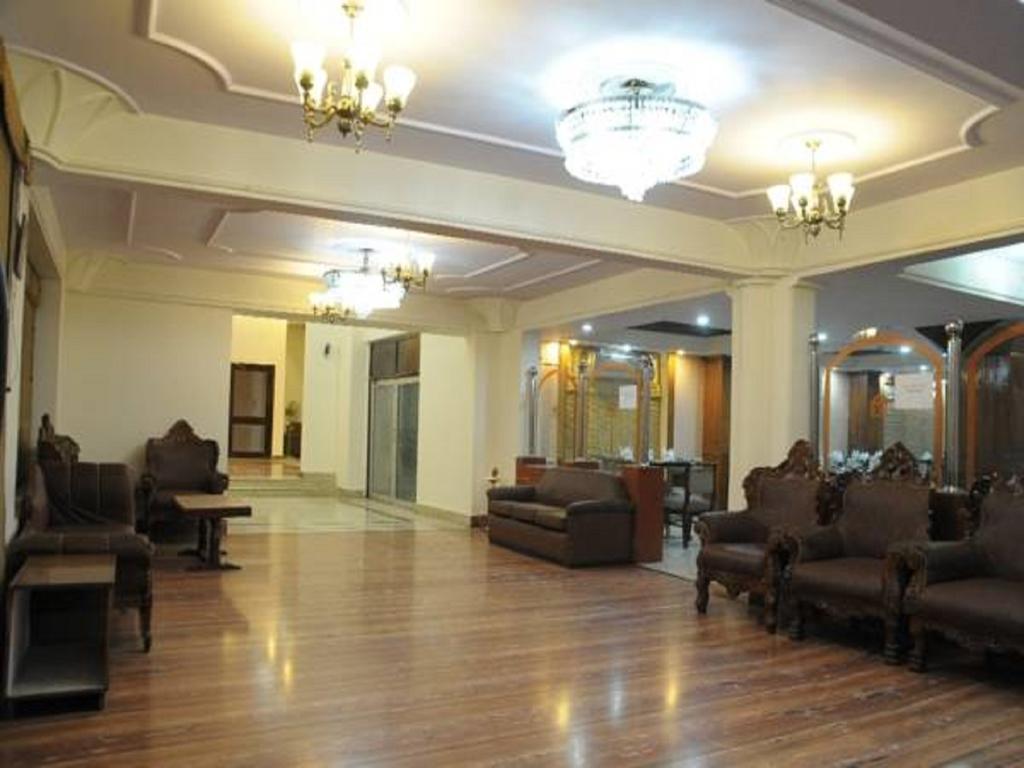 אגרה Hotel Ganga Ratan חדר תמונה