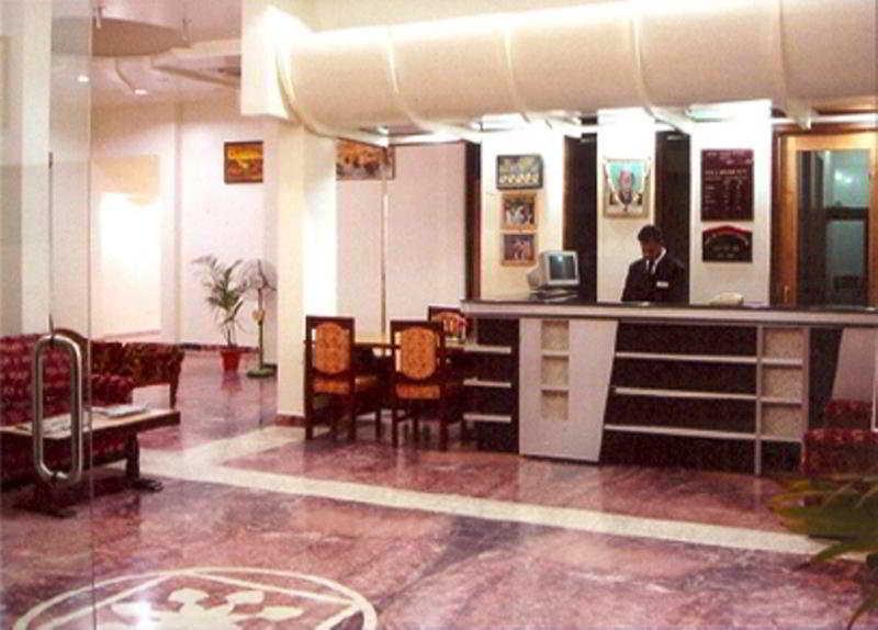 אגרה Hotel Ganga Ratan מראה חיצוני תמונה