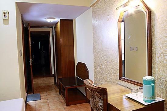 אגרה Hotel Ganga Ratan מראה חיצוני תמונה